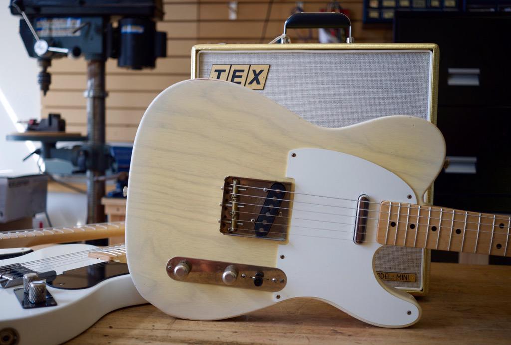 ShyboyGuitars's tweet photo. Shyboy Guitars '55 Blonde @LollarPickups @ShyboyTex http://t.co/5xelau8pr4