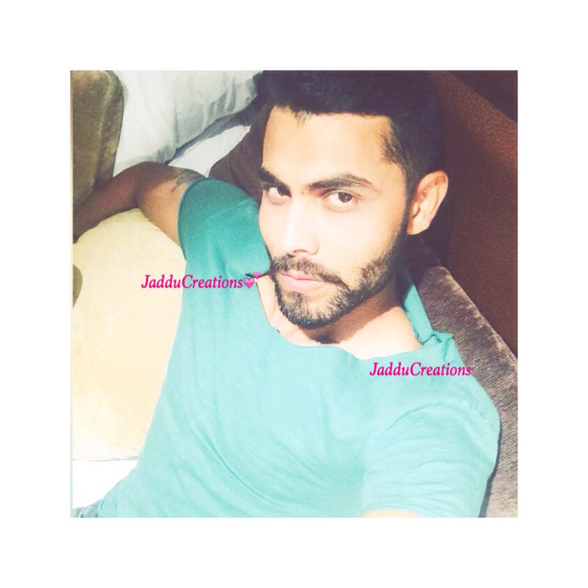 JadduCreations's tweet photo. Yas! Say Hi to him! 🙋 @imjadeja The person with one of the amazing bowling spells! ❤️👌 #CSKdiaries #CSK 💋💛 http://t.co/2tmJ7fHbxY