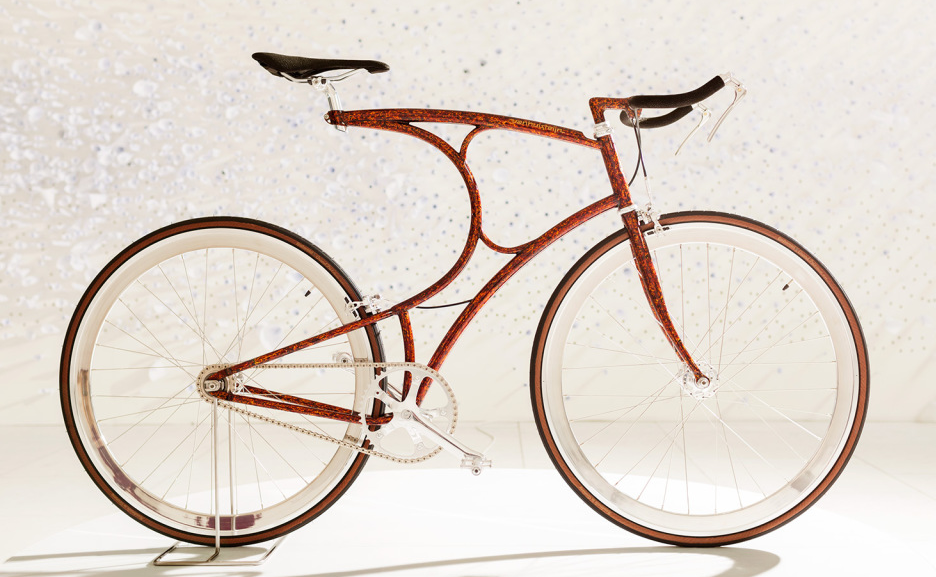 esquiremx's tweet photo. .@PaulSmithDesign lanza una colaboración limitada con @Vanhulsteijn http://t.co/hKotEkgkVY