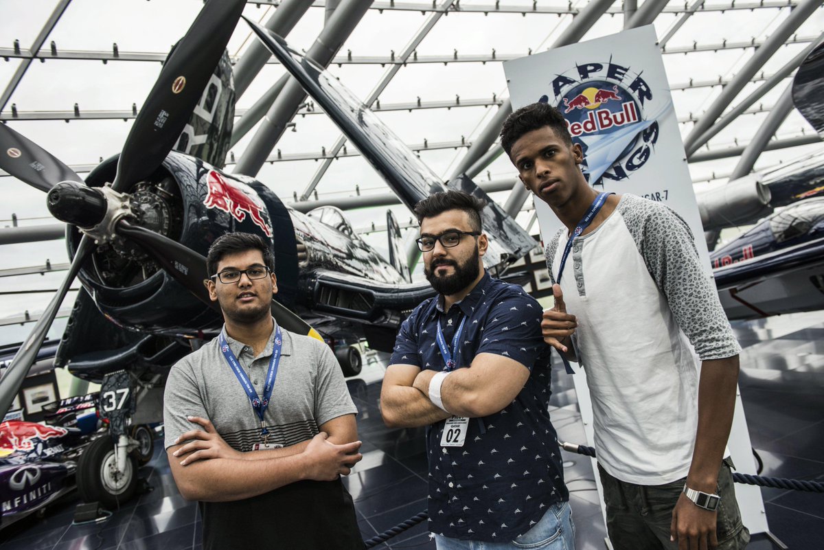 RedBullQatar's tweet photo. Qatar's #RBPW pilots are back in #Doha after competing in the World Finals against 46,000 participants #GivesYouWings http://t.co/v8zDB8URNX