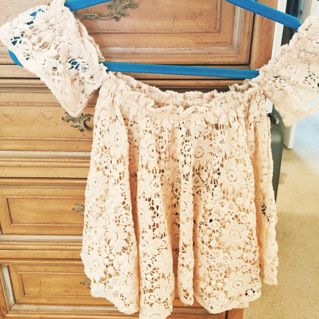 Kat_McNamara's tweet image. Huge thank you to @bohoBONES for this beautiful top! Can't wait to wear it this summer! xx ❉✧✺❥
