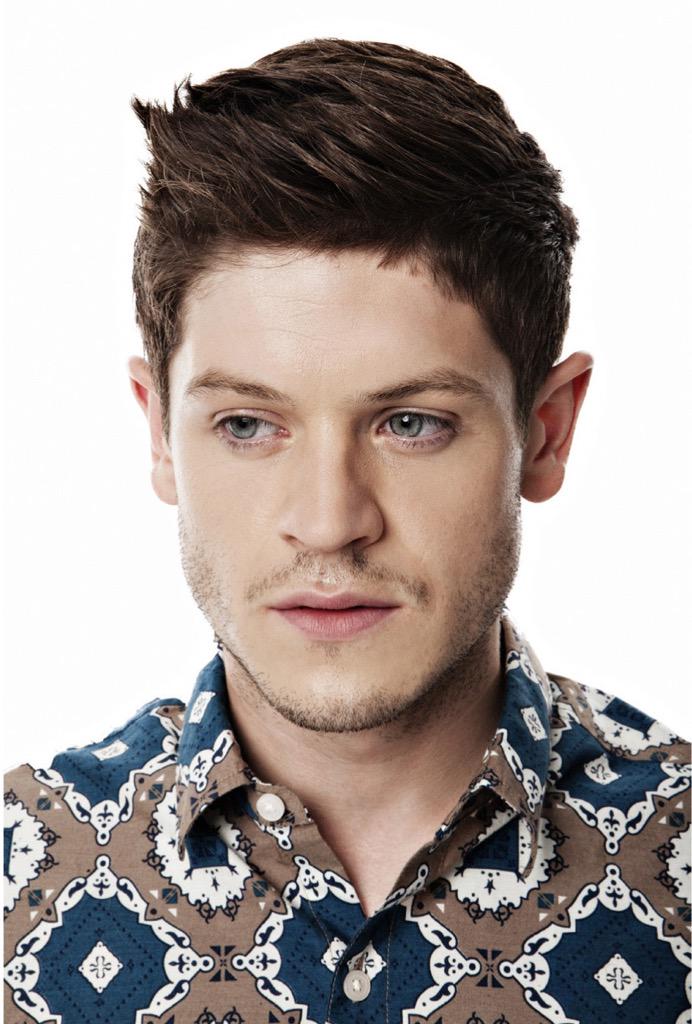 Ramsay in batik  Happy 30th birthday to Iwan Rheon who plays as Ramsay Bolton! 
