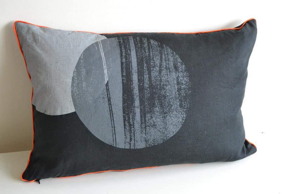 anatemdecor's tweet photo. Here we are...some of our favourite cushion designs #interiors #homedecor #art http://t.co/6xC5Pd98a8