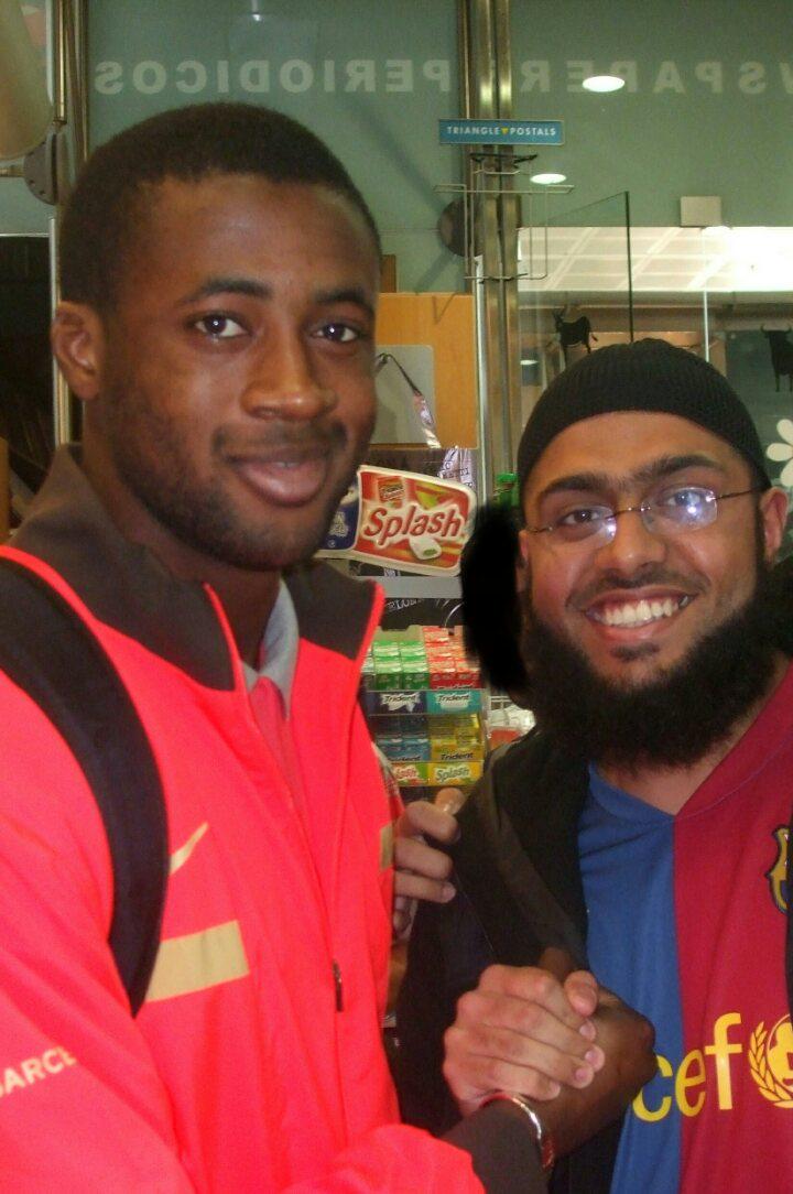 mukhtar84's tweet photo. Happy Birthday Yaya. I didn't forget 😝 http://t.co/JTUco2TQJX