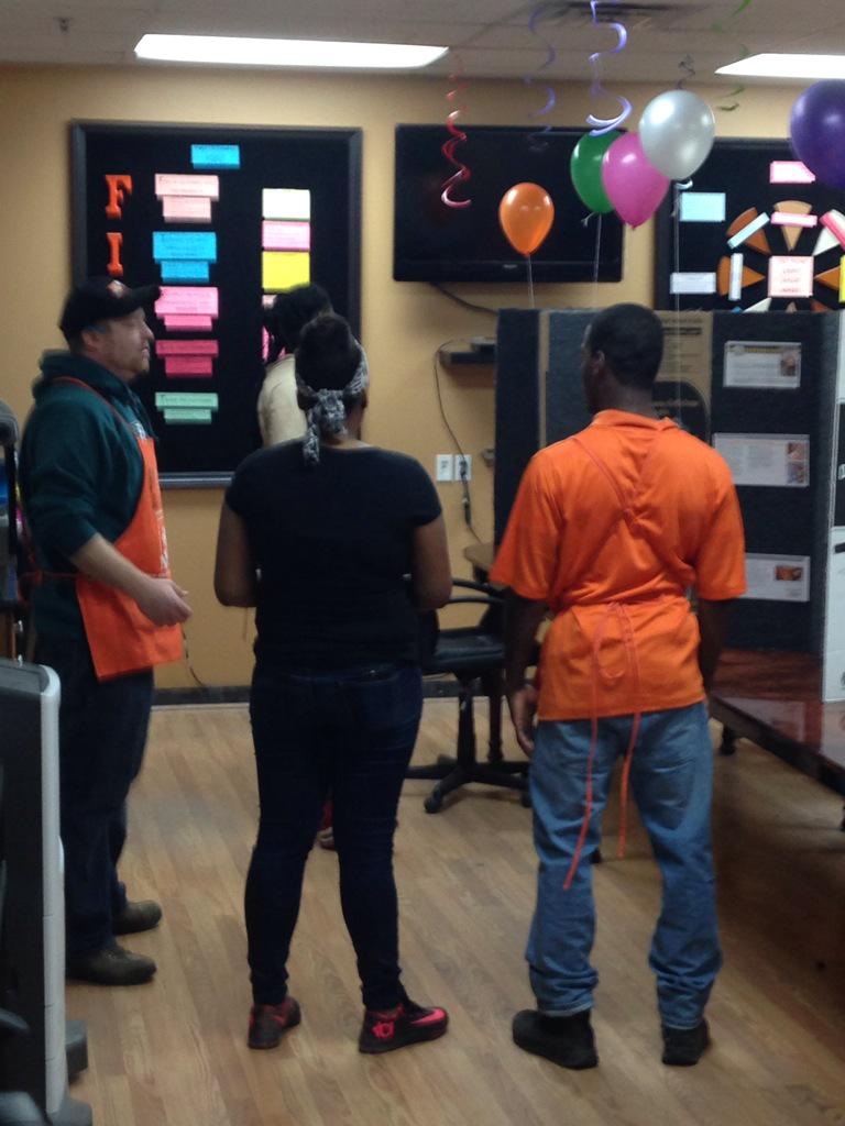 gonzobxny's tweet photo. Kicking off safety awareness month in D138 @ store 0980 @BWickkiser14 @lightinthewoods http://t.co/QIRDesqxXq