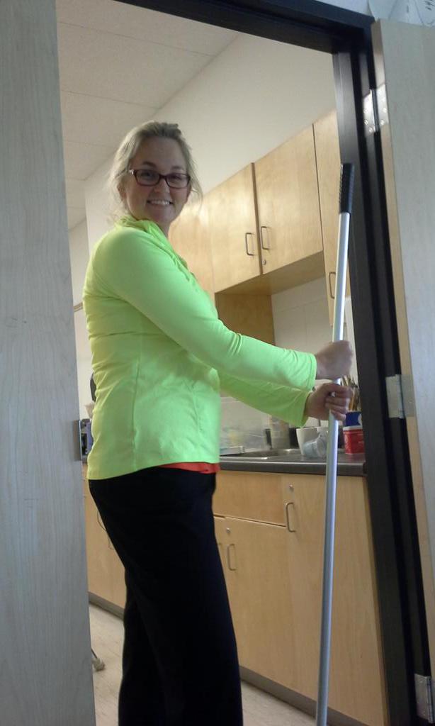 NickJackson2002's tweet image. Mrs clapp mupping