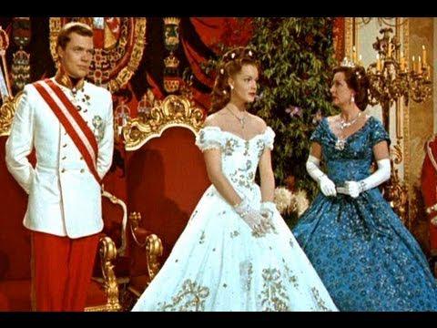 manolitacanena's tweet photo. esta #pelicula la #historiareal de sisi #Emperatriz de #Austria @cgcanena http://t.co/U2dCRjf5Js