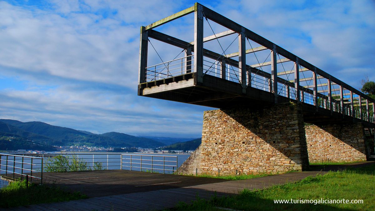 GaliciaSlow's tweet photo. A Insua y ría de Viveiro

#galicianorte #turismo #spain http://t.co/K2XETNak50
