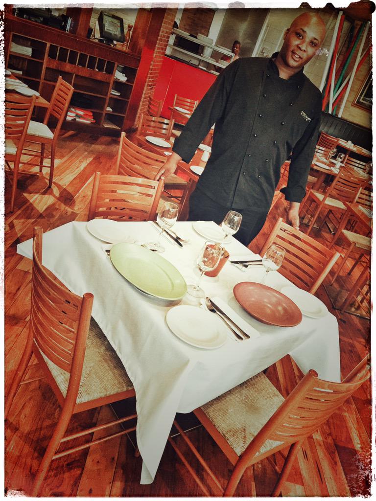 benjystoch's tweet image. Amazing: a crisp, fresh, white #HandpaintedByCarmel cloth creates a real #restaurantUpgrade #CiaoBaby #ClearwaterMall