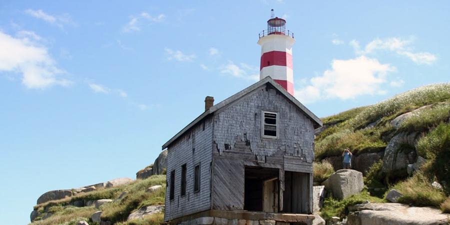 This lighthouse in Sambro is getting a makeover. <a href="/builtHFX/">builtHFX</a> on the federal funding: halifaxbloggers.ca/builthalifax/2… #explore