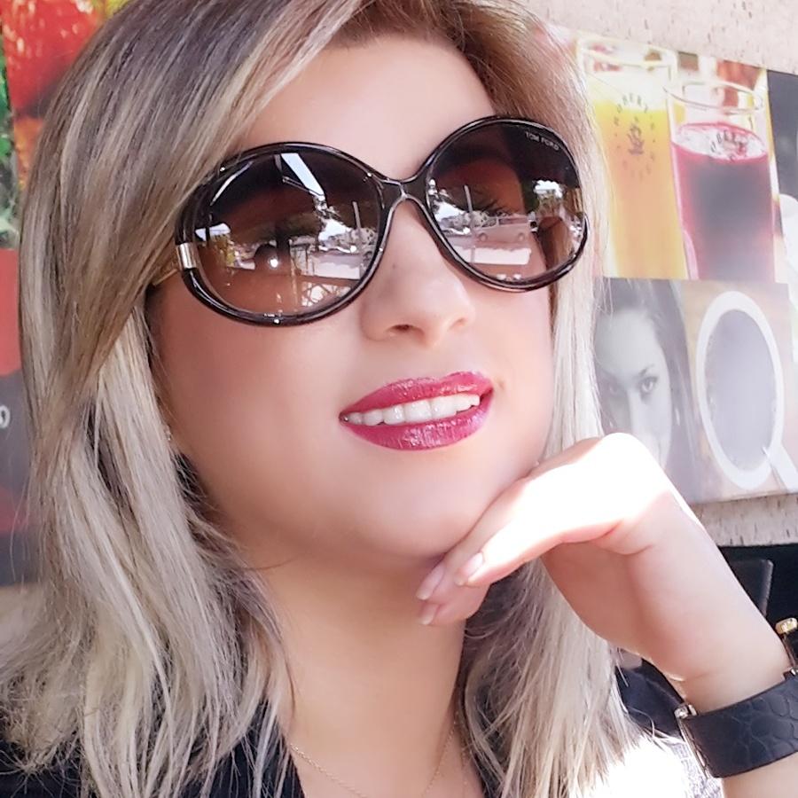 zehra100's tweet photo. Sadece gülümse ☺ http://t.co/UmG8PieuXN