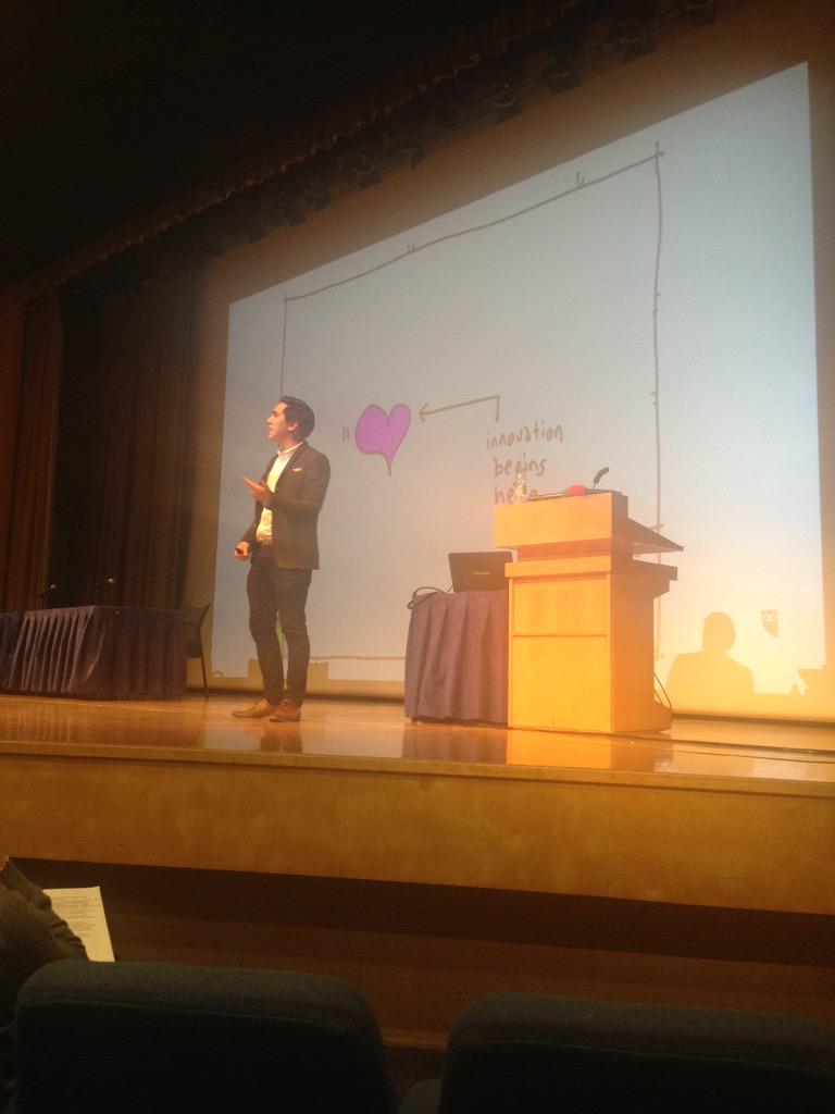 RISK_events's tweet photo. An inspiring outlook on brand community &amp; social media conversations from EMEA of @hootsuite @DanSpicer! #DMSMidTerm http://t.co/Iostm05rlc