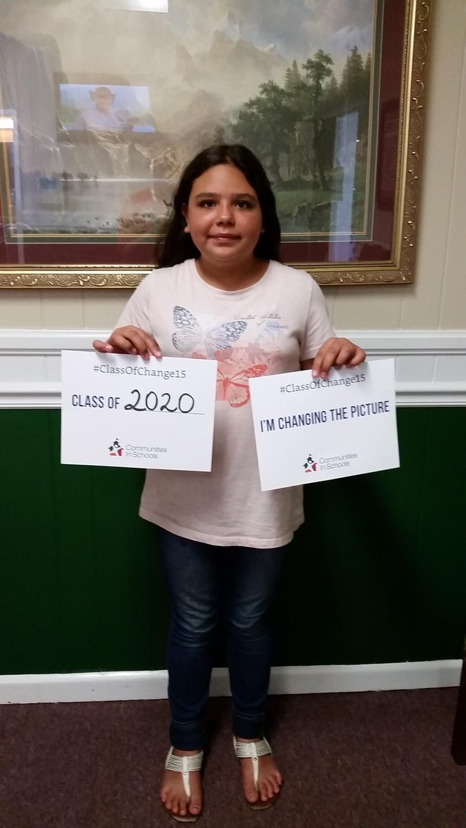 CISLMS's tweet image. These students at Loganville Middle School are changing the picture #ClassofChange15