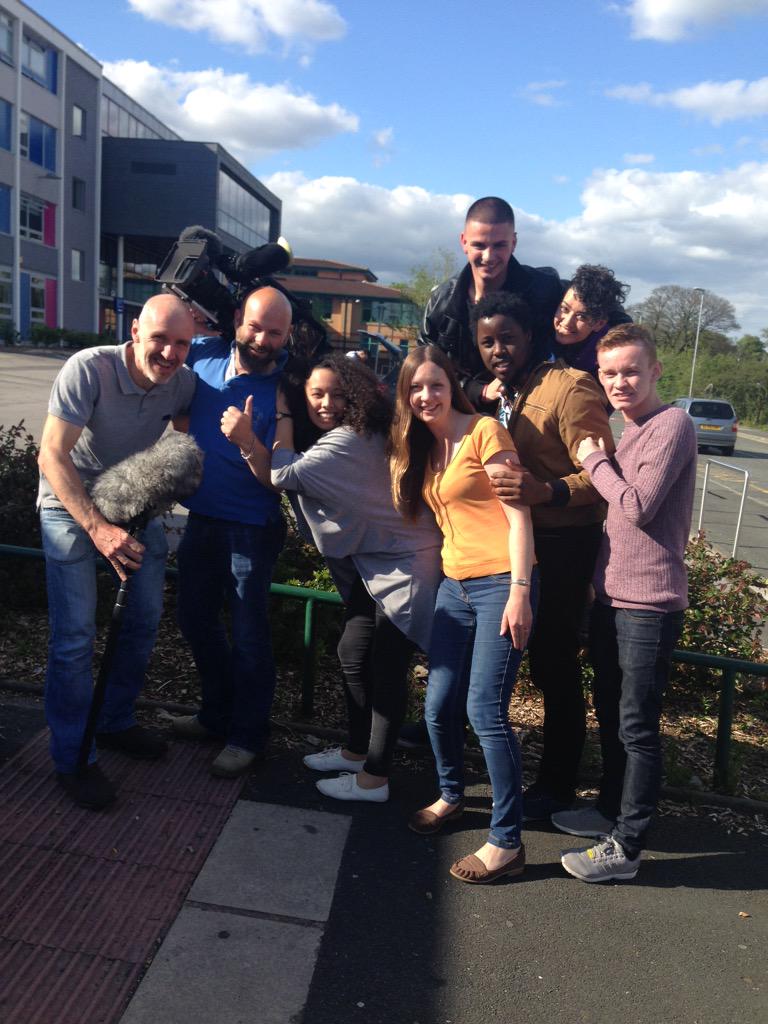 ZakiyaFixers's tweet photo. We are all hugging in Rochdale today!!! @MariamFixers @RochdaleYouthie @Mwesi_RYS @angiemc_rys #hugforstephen http://t.co/zWFTh5valz