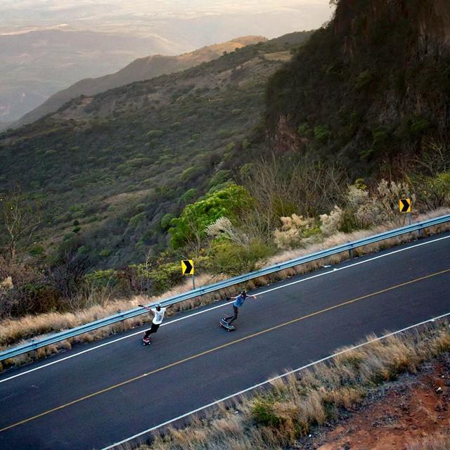 skateroad's tweet photo. Gran foto de @josheyluis y Brian B. Imagen: Yassir Leon #longboard #longboardmx #patinar #… http://t.co/kbYh2NVSv4 http://t.co/IpusCjBYXh