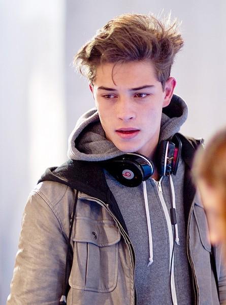 Happy birthday Francisco Lachowski  