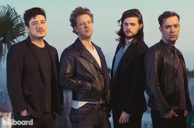 .@MumfordandSons have scored their second No. 1 album on the #Billboard200 chart: blbrd.cm/pfw5Qs