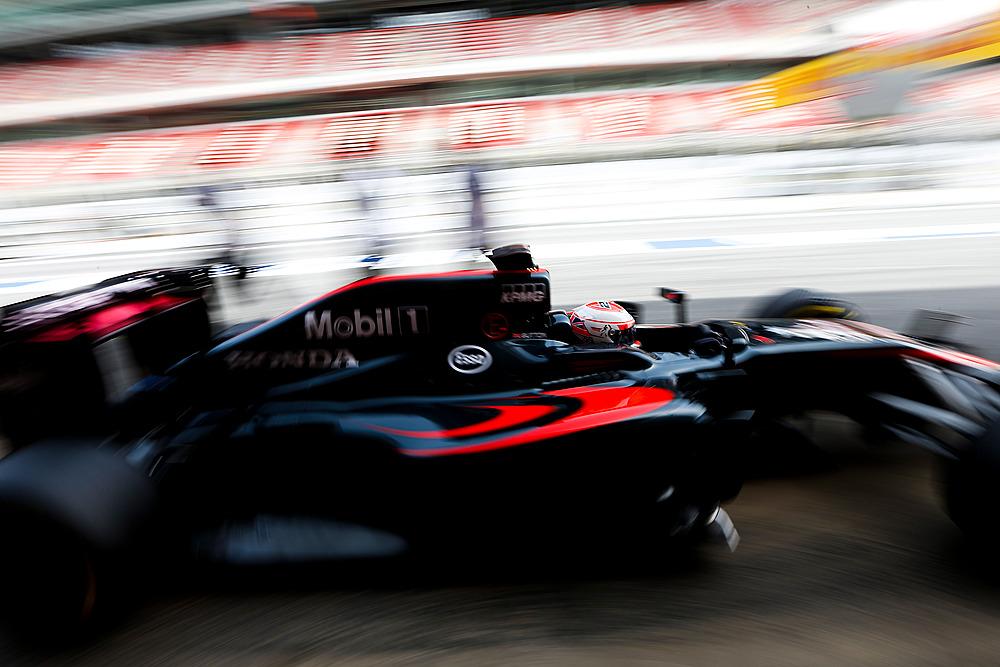 McLarenF1's tweet photo. 100 laps on the board for JB on the final day of the #BarcelonaTest. Get the full story here: http://t.co/jlh2NollgZ http://t.co/aPQBBs1VUc