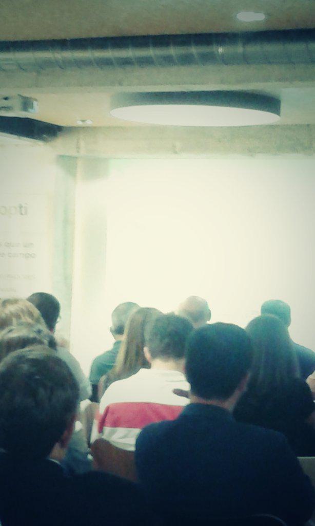 MfMiram's tweet photo. #innovacionagricultura Hoy en el IE en el  #Area31 Jornada de innovación con @cropti http://t.co/oyblgwr1Vh