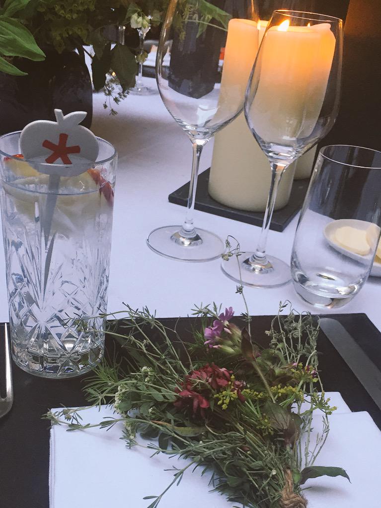 hellostir's tweet photo. Our @CaorunnGin foraging event is off to a gorgeous start #ginandtonic #foragedbotanicals http://t.co/c6KGy0ZUGI