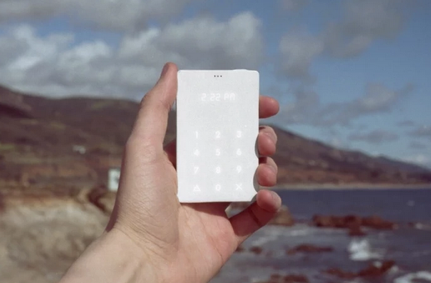 Kickstarter's tweet photo. A phone that's designed to be used as little as possible: https://t.co/RobD7Dnzxn #DesignMonth http://t.co/lvB5EzHlqo