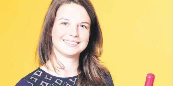 Willa_off's tweet photo. BOOM ! Interview #MêmePasPeur de la #pionnière @FannyGarret, CEO @vinogaGame via @LaTribune http://t.co/9hywhekStK http://t.co/RtenT9Gh2W