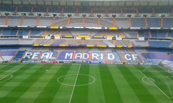 carrusel's tweet photo. ¡PRECIOSO EL BERNABÉU! RT @aromeroser Está chulo el Bernabéu http://t.co/LE2g0sGKxc http://t.co/WS3kIClocX