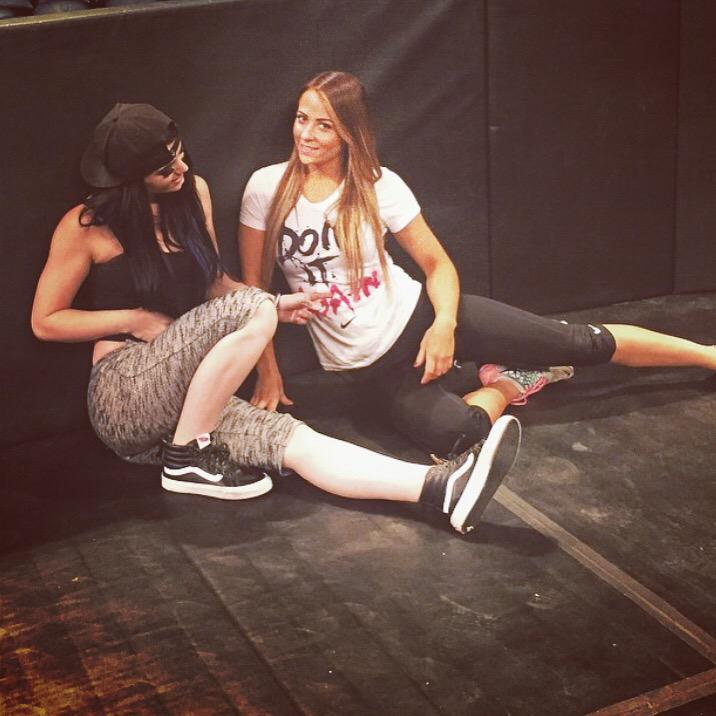 CE5yngPUUAAThak.jpg:large