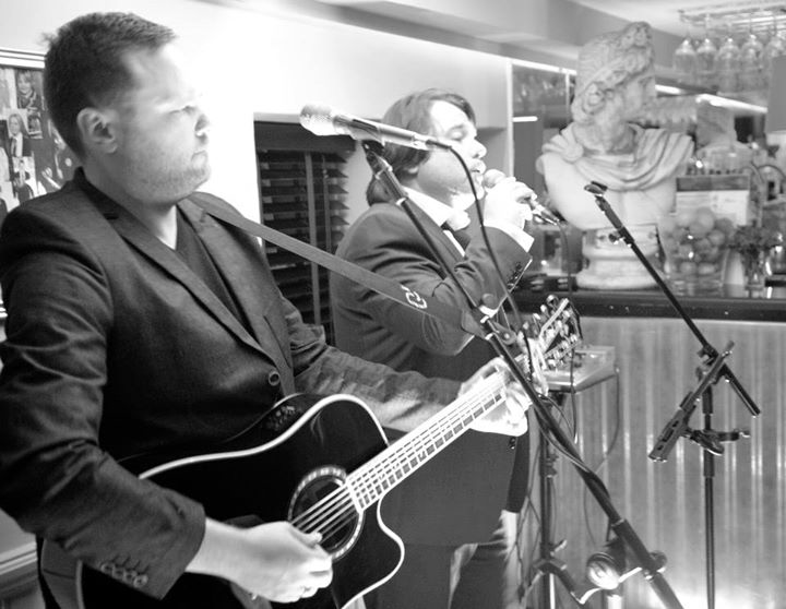 See you at @PierosAmico this Saturday Night, Live at 9pm 🎼🎤<a href="/theothereloise/">Eloïse Durrant</a> <a href="/ClaireSagnella/">Claire Sagnella</a> <a href="/Essexgo/">Essexgo</a> <a href="/HollieBarrie/">Hollie Barrie</a>