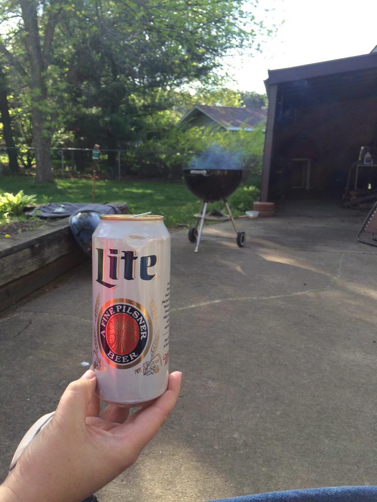 ShaunyMac14's tweet photo. I have the best wife ever! Wife and the baby brat home cook out food for dinner! #SwingItOut #BestWifeEver http://t.co/Ltb1prjf8W