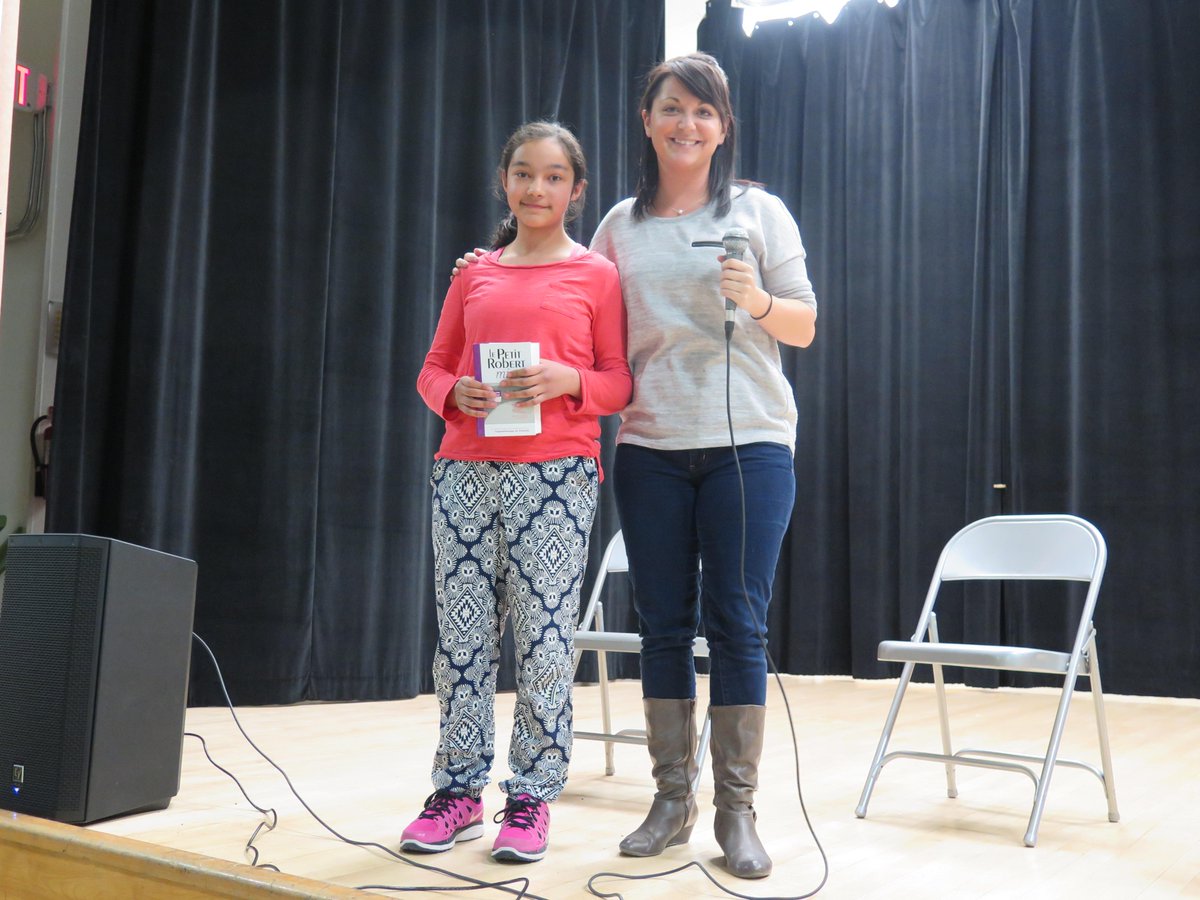 TDJ_FS's tweet photo. Le concours d'épellation a couronné ses champions du 2e cycle. En 4e, Ed;en 5e, Léa; en 6e, Sara. Félicitations! http://t.co/Y5q61Jj6o9