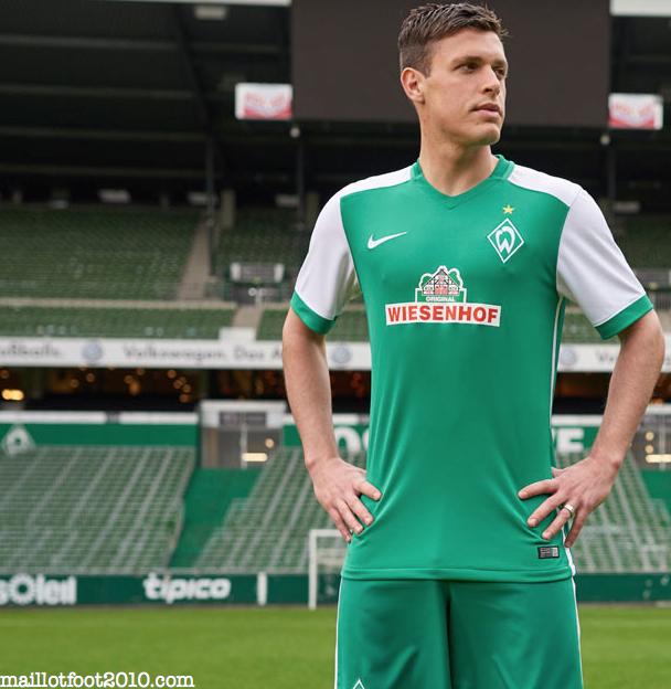 Werder_Fr's tweet photo. Le maillot domicile du Werder pour la saison 2015-2016. http://t.co/kacFv8gTRz