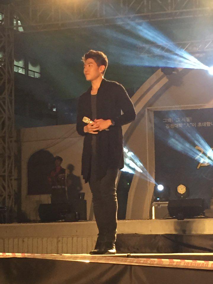 하. .겁나섹시해. . .❤💛💙💚💜

#김천대축제 #미친라이브 #대규오빠
#혁이오빠 #더트