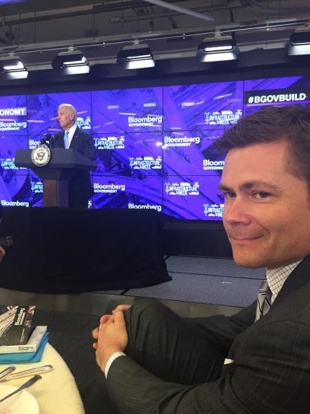 JacobsConnects's tweet photo. CH2Mer Chris Thomas said hello to @VP at @BGOV event that kicked off #InfrastructureWeek across the nation #BGOVBuild http://t.co/V5JWmNdwTJ