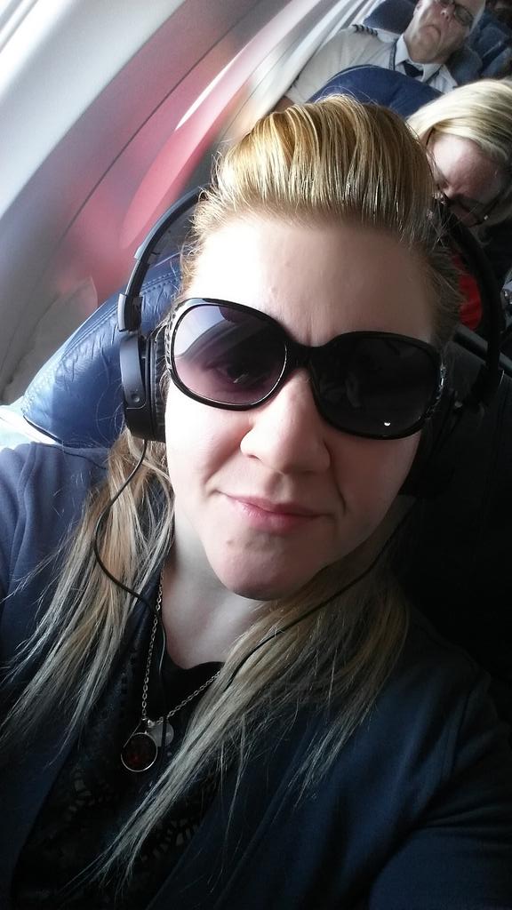 kcrowemcp's tweet photo. On way to #LADomCon. See you all soon. http://t.co/DP14XTzcTN