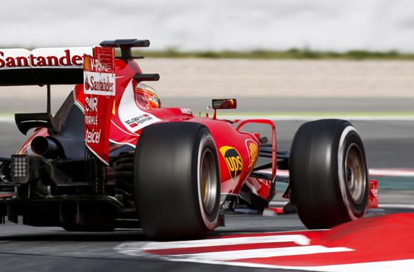 autosport's tweet photo. .@EstebanGtz was impressed by Ferrari's updates, @alexlynnracing by Williams in #BCNTest. #F1 http://t.co/wXX1wRXwyt http://t.co/IKHxV7hQ6C