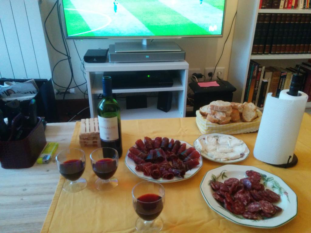 Getxofotos's tweet photo. Round2 #cecina de Leon @JuanmiGB @jaimepanera @TiendinaLeonesa #palteam # http://t.co/pMnupOLDKP
