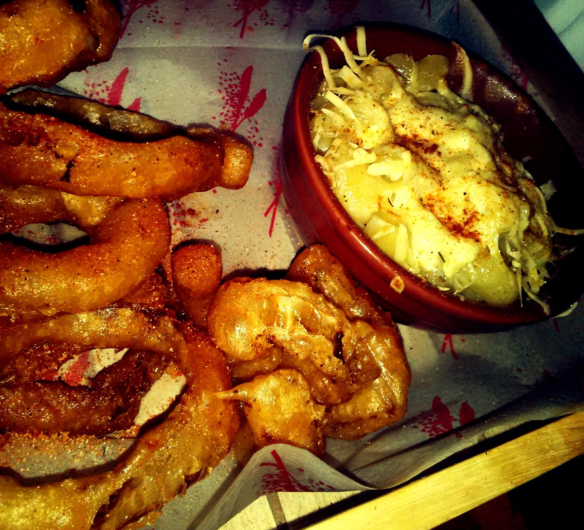 SKCwitter's tweet photo. #O #M #G! #This #Just #Happened! @bigpapasUK @Sunflowerlounge http://t.co/7NoTxO1w3A