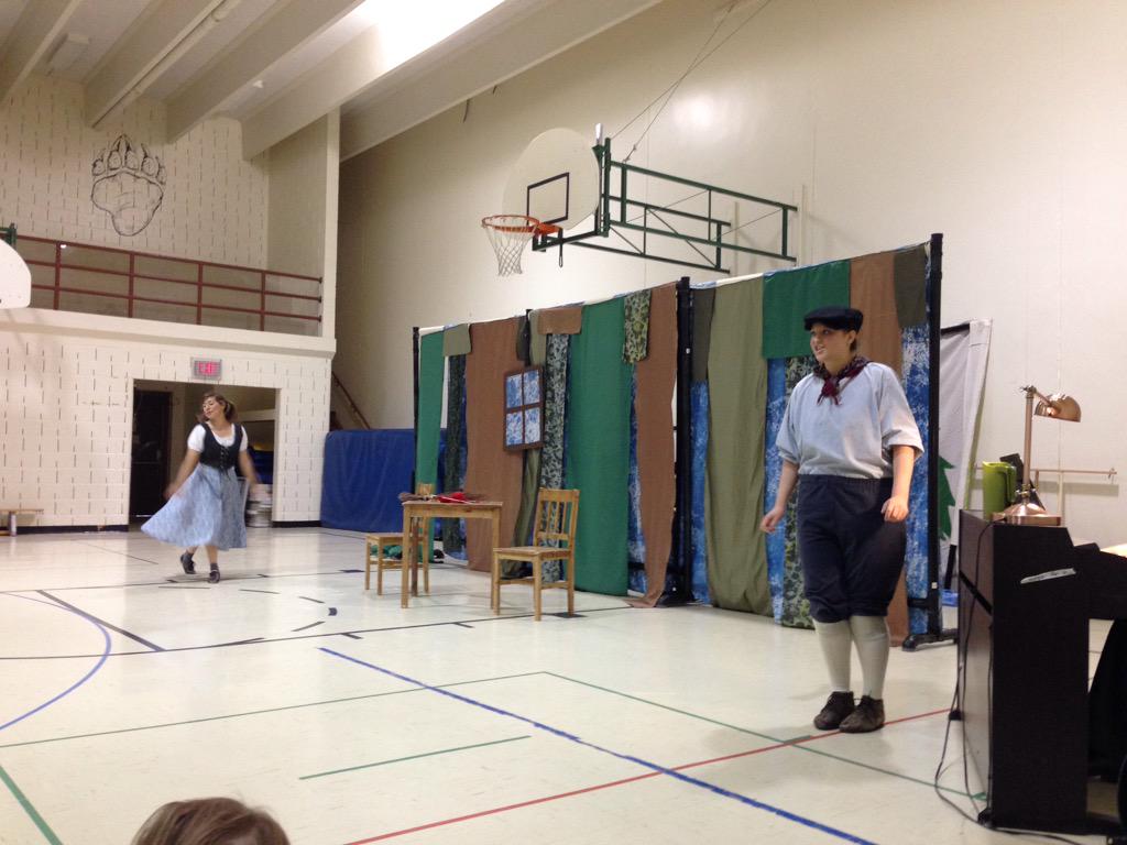 Saskatoon opera presents "Hansel &amp; Gretel". Thanks to sponsors <a href="/PotashCorp/">PotashCorp</a> <a href="/SaskTel/">SaskTel</a> @saskartsboard  <a href="/RegPublicSchool/">Regina Public Schools</a>