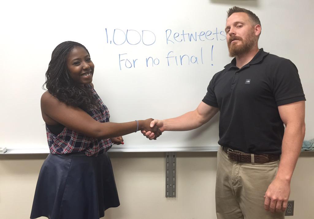 idfkmack's tweet photo. Pls help me 1,000 rts and no final 😊😊 http://t.co/qYDtw1NT0p