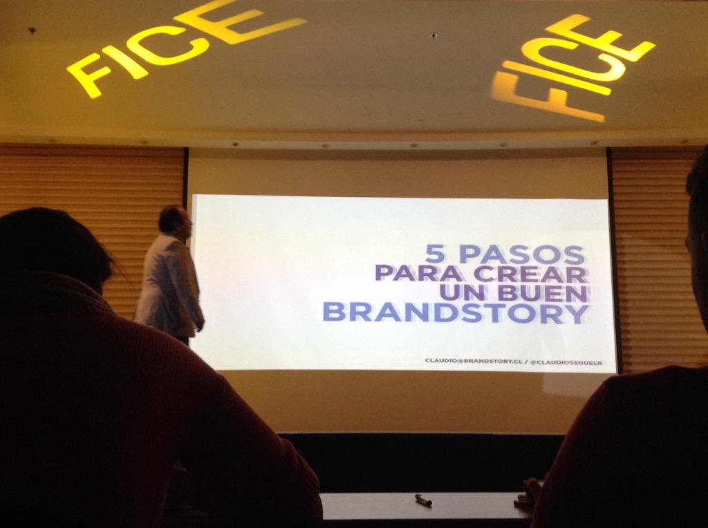 topnube's tweet image. Paso1: observación. Punto de partida de una historia. @ClaudioSeguelR #fice2015 #topnubeenelfice2015