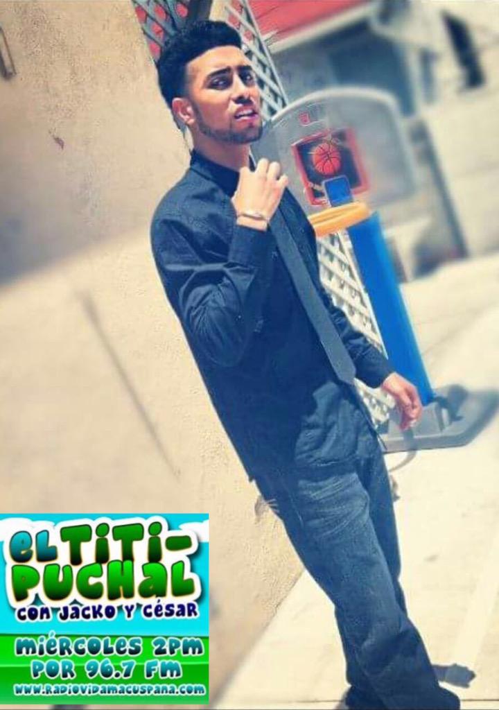 ElRanking_'s tweet photo. Sonando @RiveraShamir con el tema #LoAmas aquí en #ElTitipuchal por la 96.7 FM y http://t.co/LPc6E5rR78 http://t.co/OxMFVETPII