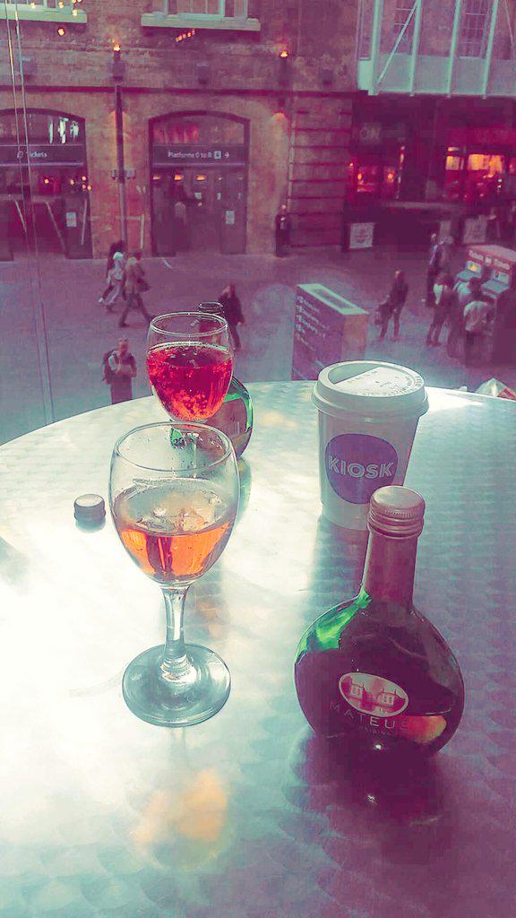 CarrieRosePR's tweet photo. Perfect ending to a good day @SophEJ #DMSMidTerm http://t.co/HKtF9Q5oYG