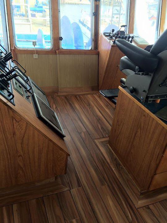 brouwerurk's tweet photo. @brouwerurk: #pvc vloer op de kotter H426 gelegd in de stuurhut #scheepsdek motief, het resultaat mag er weer zijn http://t.co/jVYQDLk4gz