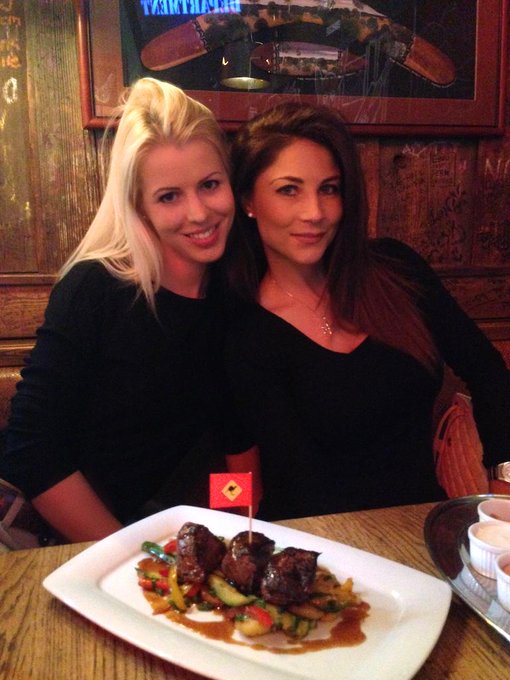 With @RobertaGemma in Australian restaurant in Austria :-) http://t.co/i7ioakMejV<a class="tags" href="/tag/robertagemma">@robertagemma</a><a href="/tag/italy"class="tags"><span>#italy</span></a><a href="/tag/greek"class="tags"><span>#greek</span></a>
