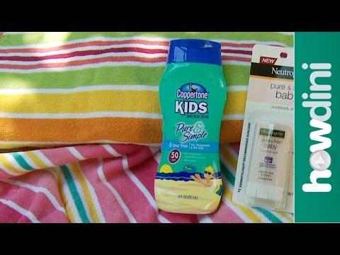 Eco_ArtProject's tweet photo. How to choose a safer sunscreen http://t.co/7tgqy6Npjx #staged http://t.co/Ob3wJHGVPx