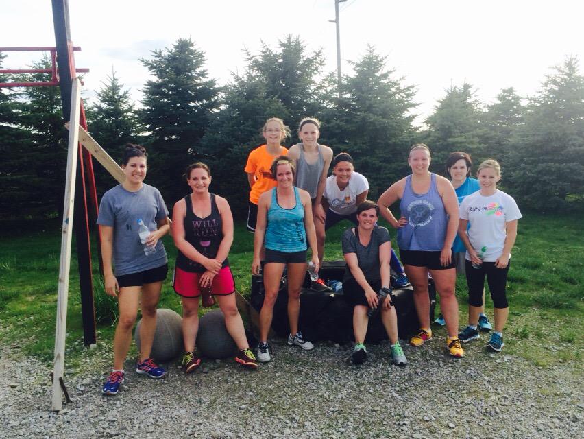 mainlinefitness's tweet image. Great beginner Rx class tonight ladies! #girlsthatlift #StrongerTogether #MLFT