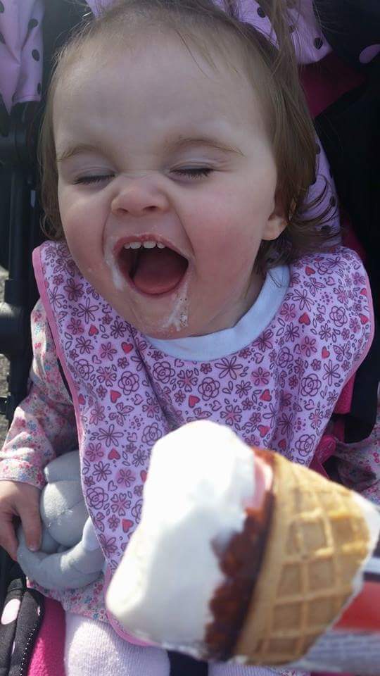 Mummy finally remembered her twitter password!! 😂