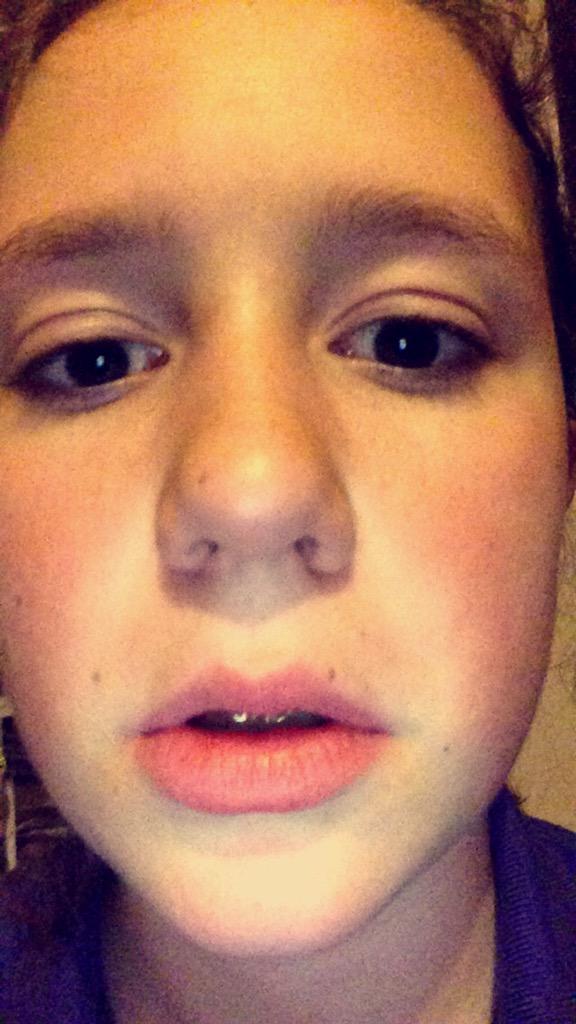 ZacZacevans's tweet photo. @WatersonKatie don't take pictures on my phone again! 😂😂😂😂😳 http://t.co/kjGhoIRnpb