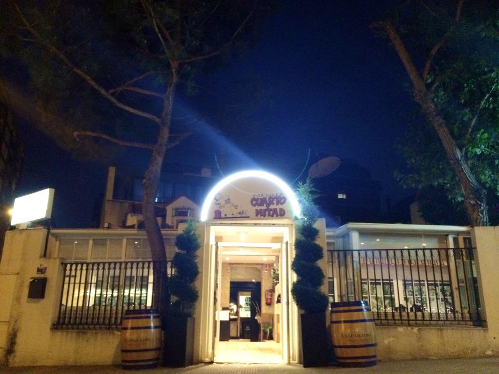 CuartoMitad's tweet photo. ¿Conoces nuestra terraza de verano? Te va a encantar!!! :D http://t.co/GWbf6aJzTC